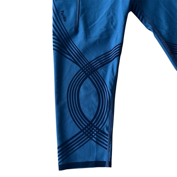 Fanka Body Sculpt Side Pocket Capri Leggings Size XL - Picture 8 of 10